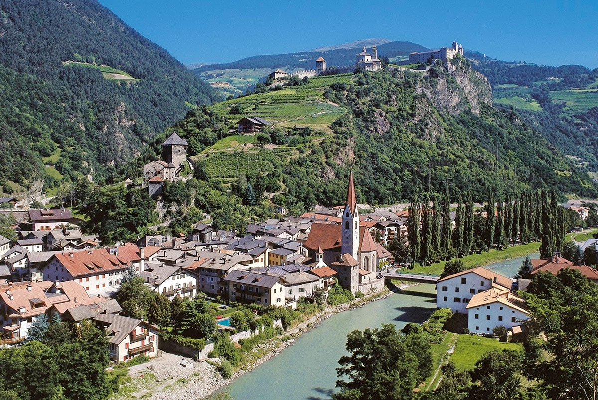 Entdecken Sie Klausen im Eisacktal Hotel Der Rierhof